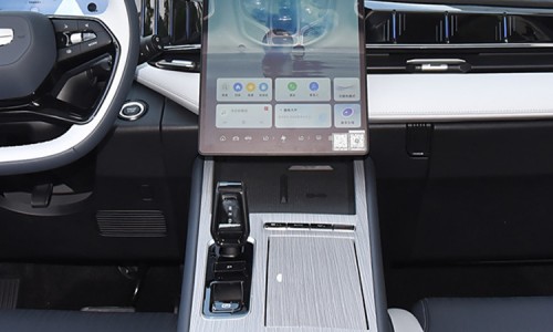 Geely Atlas Pro (18)
