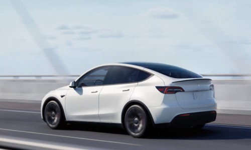 Tesla Model Y (16)
