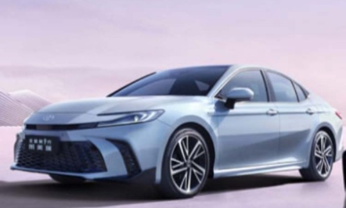 Toyota Camry (6)