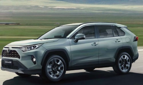 Toyota RAV4 (6)