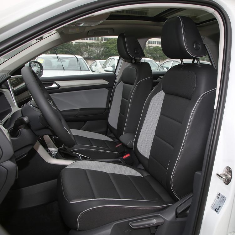 VW T-ROC (17)