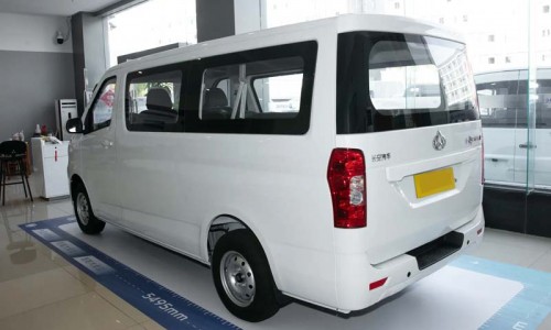 Changan Ruixing EM80 Pure Electric 7-seater Passenger Car Van Hatchback Door