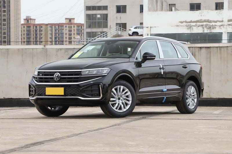 Volkswagen Touareg 2025 2.0TSI Sharp Shadow Edition