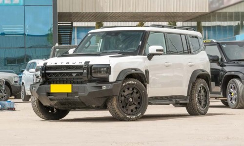 Jetour Traveler 2025 2.0TD 4WD Gasoline Car Silver Dragon Wing Air SUV
